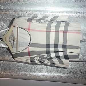 Burberry three quarter sleeve shirt